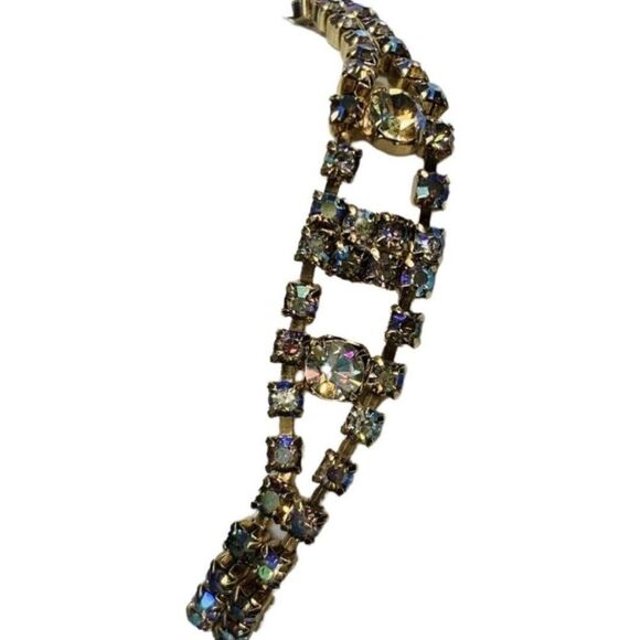Vintage Aurora Borealis Shimmering Rhinestone Gold Tone Tennis Bracelet 8” - Picture 4 of 10